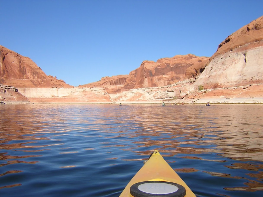 Lake Powell kayaking tours